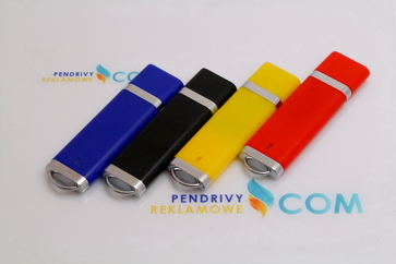 Zielony pendrive z nadrukiem